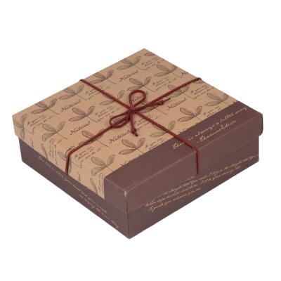 China Luxury Design Recyclable Classic Light Texture Gift Suit Shipping Cardboard Cowhide Gift Paper Craft Box for sale