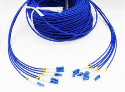 China Puente azul acorazado estándar de la fibra de los cordones de remiendo de la fibra de la Roedor-resistencia SM LC-LC de las telecomunicaciones 4Core 6Core en venta