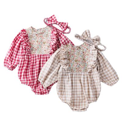 China Autumn Cozy Hot Sale Wholesale Babies Rompers Baby Breathble Romper Suits Plaid Baby Long Sleeve Floral Romper for sale