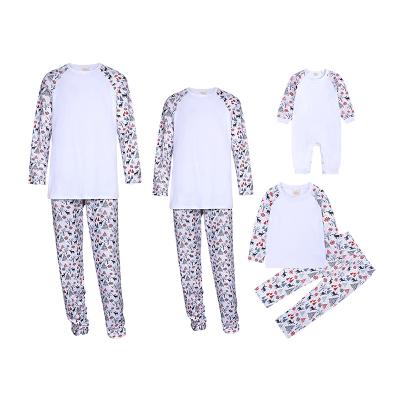 China Breathable White Customize Pajamas Long Sleeve Family Matching Pajamas Set Polyester Christmas Pajamas for sale