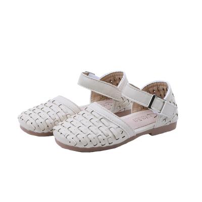 China 2022 Spring Girls' New Soft Princess Shoes Retro Woven Breathable Babies Sandal Kids Sandals For Girls for sale