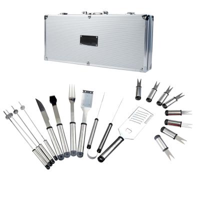 China Professional Easily Cleaned 18 Piece BBQ Grill Utensils With Storage Case Stainless Steel Barbecue BBQ Tool Kit for sale