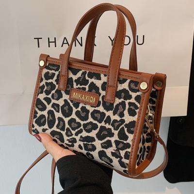 China 2021 High Quality Brands Famous Designer Leopard Print Purses Crossbodt Ladies Handbags And Handbags For Women Luxury for sale