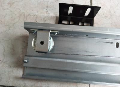 China 2 Panels Center Opening Landing Door Device  CO=650mm For Elevator Door HLD-01T for sale