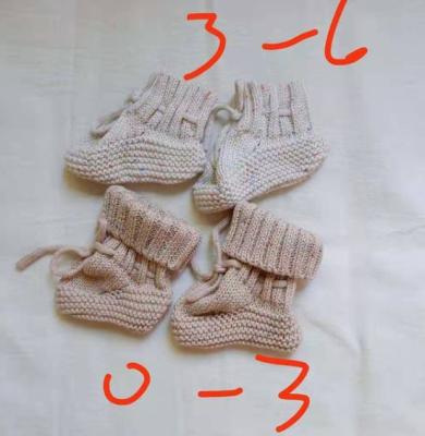 China Popular girls for baby knitted socks for 0-3M and 3-6m two sizes can be choosed the knitted shoes on sale for sale