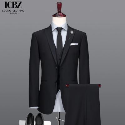 China Customized Wool/Silk Men's Business Suit in Dark Color with Single Breasted Closure for sale