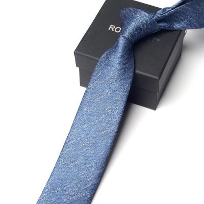 China Solid Mens Skinny Ties voor bruidspakken Geweven zijden stropdas in een verfijnde cadeaubon Te koop