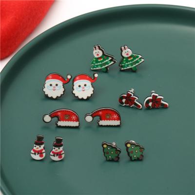 China Christmas TRENDY Acrylic Earrings Cartoon Accessories Holiday Christmas Tree Snowflake Jewelry Cute Stud Earrings for sale