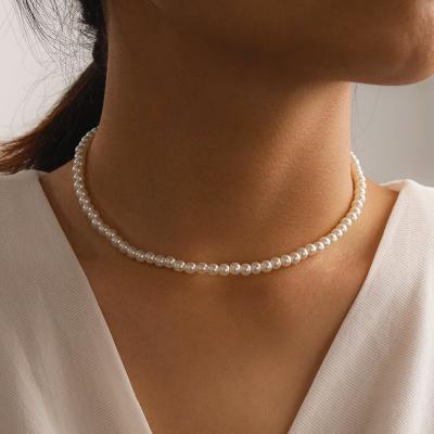 China Charming Romantic White Imitation Jewelry Big Round Pearl Necklace Fashion Pearl Necklace For Women for sale