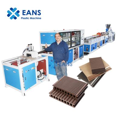 China Wood Plastic Composite Sheet WPC Decking Machine Extrusion Machine Production Line for sale