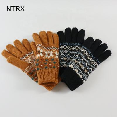 China Lady Girl Woman Winter Simple Wholesale High Quality Acrylic Jacquard New Arrival Warm Knitted Gloves for sale