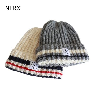 China JOINT Custom Beanie Hats Knitting Wool Yarn Winter Beanie Knitted Beanie Hat for sale