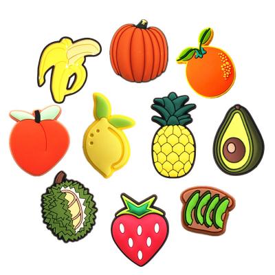 China Original Shoe Buckle PVC Fruits Cute Shoe Buckle Accessories Pineapple Peach Banana Shoe Decoration NEW For Charms Bracelets Kids Gifts for sale