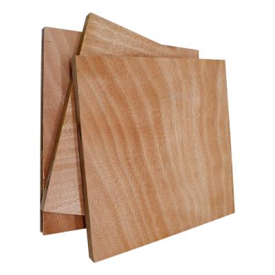 China 4*8 Okoume Traditional Top Quality Decorative 100% Birch Plywood For Sale for sale