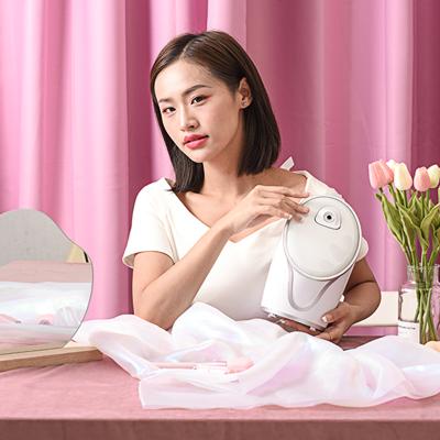 China 2021 New Product Refillable Moisturizer Nano Mist Sprayer Nourishing Deep Cleansing Facial Steamer For Women for sale