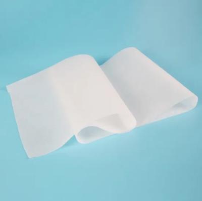 China Free Sample Customized Sustainable Hygiene Products Polyester Spunbond Nonwoven Fabric 10gsm for sale