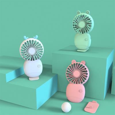 China Portable Rechargeable Handheld Eyelashes Battery Operated Easy Refilling Mini Carry Home Travel Nail Polish Eyelash Fan Hanging Stand for sale