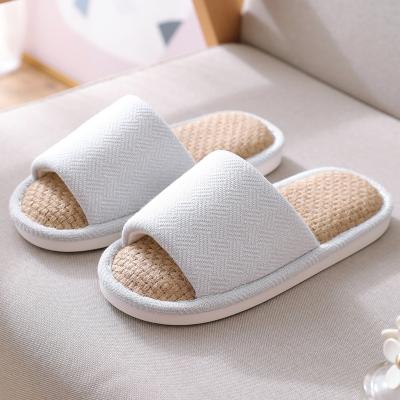 China 2021 Fashion Winter Woman Casual Outdoor Warm Slipper Non-slip Fuzzy Slides Indoor Home Slippers for sale