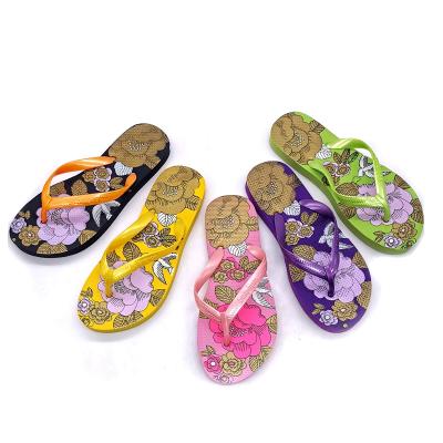 China 2020 fashion trend flowers printing high quality slippers for longevity outdoor comfortable fashion flip flops men's popular beach sandals for sale