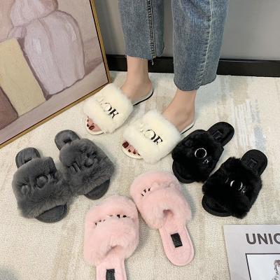 China 2022 Fashion Trend Designer Home Slippers Famous Brands Flip Flops Fluffy Plush Ladies Slides Fur Slippers For Women for sale