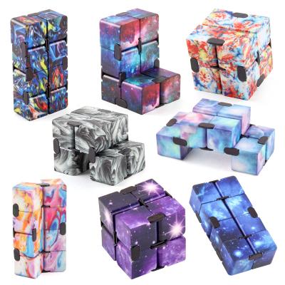 China FLASHING Stir Toy Hot Selling Stress Relief Toy Cube For Kids Toys for sale