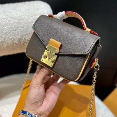 China Normcore/Metis Mini Messenger Handbag Iconic Shoulder Bag Micro S-Lock Clasp Cross Chain Body Minimalist Brand Luxury Totes Wave Leather Wallets for sale