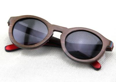 Chine Les verres de Sun faits sur commande faits main, bois ont encadré la mode en bambou d'Eyewear de lunettes de soleil à vendre