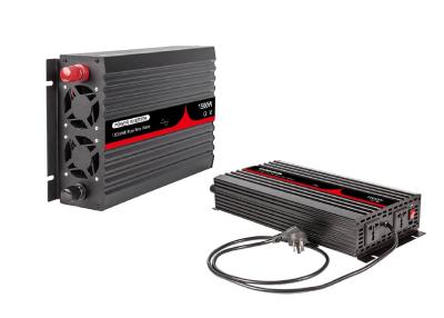 China Einphasiges 1000 Watt-reines Sinus-Wellen-Inverter-Ladegerät 110V 60 Hz 9A zu verkaufen