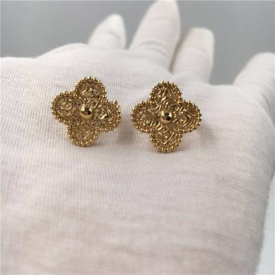 China Van Cleef Vintage Alhambra oorbellen, 18K geel goud Van Cleef Mini Alhambra oorbellen Te koop