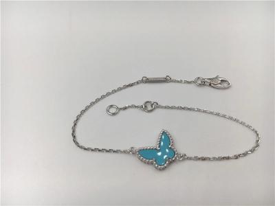 Chine Bracelet en or blanc 18KT Turquoise avec pierre précieuse en forme de papillon à vendre