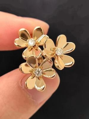 China Prong Diamant Bloemen Cluster 18 karaat Gouden Oornappen Juwelen Gepolijst Te koop