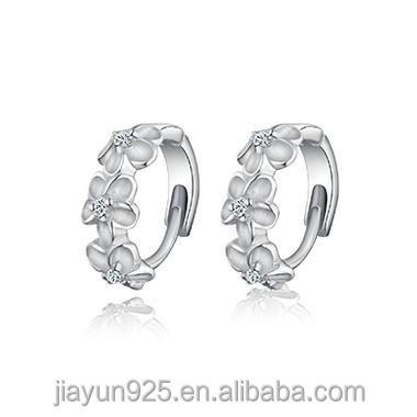 China Lady Fashion High Quality 925 Sterling Silver Earrings,Flower 925 Silver Earring Jewelry,Handmade Silver Circle Earrings for sale