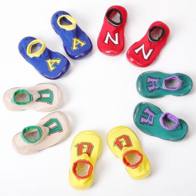 China QUICK DRY Letter Pattern Socks Shoes Toddler Cotton Factory Supply Unique Rubber Baby Sock Shoes for sale