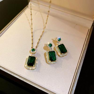 China Geometric Emerald Zirconia Pendant Necklace Earrings Square Jewelry Sets New CLASSIC Luxury Party Jewelry For Women Gifts for sale