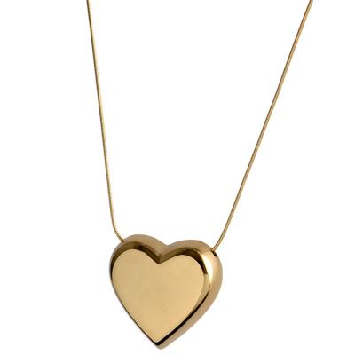 China 2021 TRENDY Titanium Steel Gold Color Metal Necklace Women Hip Hop Simple Heart Pendant Women Gifts for sale