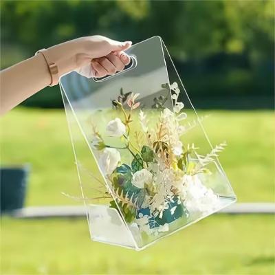 China Tragbare klare PVC-Haustierblumengeschenkboxen für Absolventenbüschchen Transparente Verpackung zu verkaufen