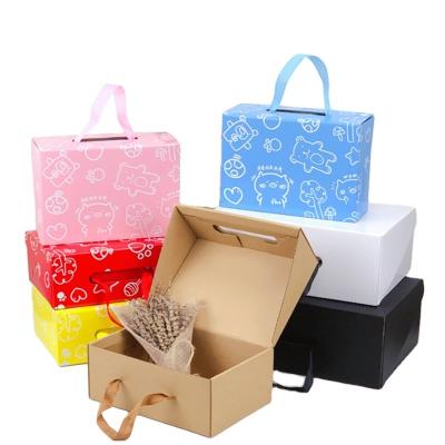 China Custom Logo Eco-Friendly Matte Corrugated Shoes Box for Garment Processing Accessories for sale