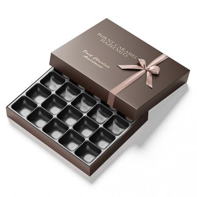 中国 Luxury Handmade Cardboard Chocolate Boxes With Offset Printing 販売のため