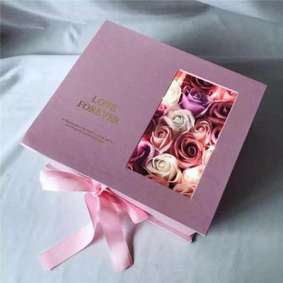 China Elegante bloemen dozen Business Rose Bloemen cadeau doos Te koop