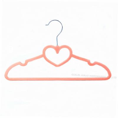 China Lovely Eco-friendly Style Girl Clothes Hanger Non-slip Velet Heart Shaped Hanger for sale