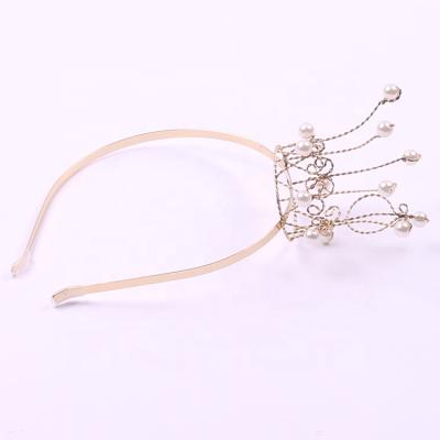 China Wholesale Custom Luxury Crown Tiaras Pearl Inlay Metal Christmas Jewelry Bridal Hair Accessories for sale