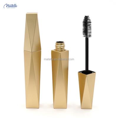 China Wholesale Cosmetic Good Quality 20ml Gold Mascara Tube Square Eyelash Serum Rhombus Pattern Tube for sale