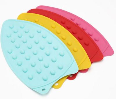 China Sustainable Silicone Iron Rest Pad For Hot Resistant Ironing Board Mat for sale