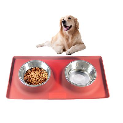 China Viable Manufacture Silicone Dog Bowl with 2 Stainless Pet Bowls + No Puddle Waterproof Silicone Mat Food Scoop Feeder Dog Bowl for sale