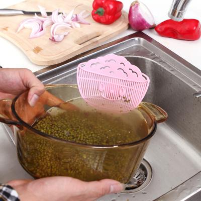 China Leaf Shape Rice Sieve Sifter Beans Stored Peas Cleaning Instrument Sieve For Kitchen / Clean Rice Sifter for sale