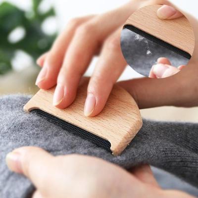 China Woolen Coat Depilator Sustainable Wooden Household Stripper Sweater Cashmere Brush Cleaning Handle Tool for sale