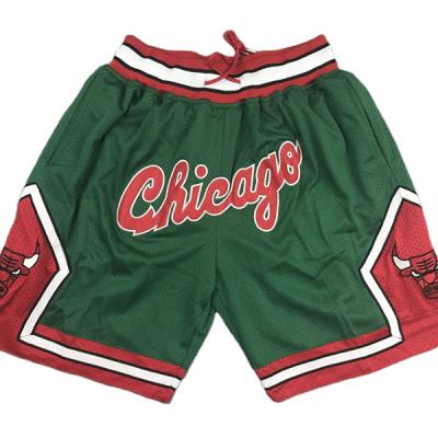 China Antibacterial bull s green basketball shorts mesh Tight-embroidered zipper pocket shorts mens shorts GP2020027BK for sale