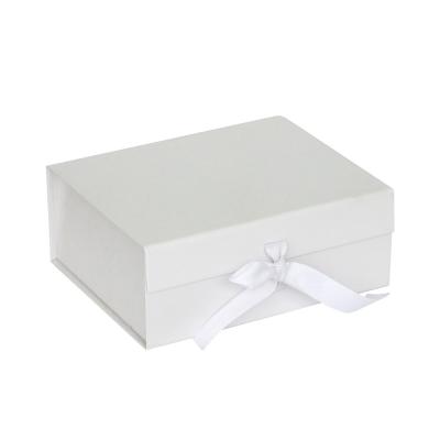 China Recyclable White Rigid Flat Magnetic Storage Magnet Box Wholesale Cardboard Luxury Folding Paper Gift Box for sale