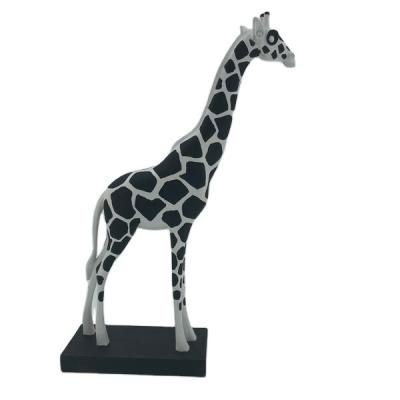 China 2021 Black And White China Manufacture Antique Imitation Resin Giraffe Statue for sale