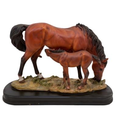 China 2021 new item artificial polyresin horse mare n foal animal statue for sale